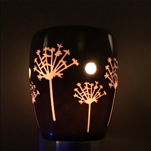 4 Nightlight Warmers Scentsy Botanical Collection - Picture 12 of 14